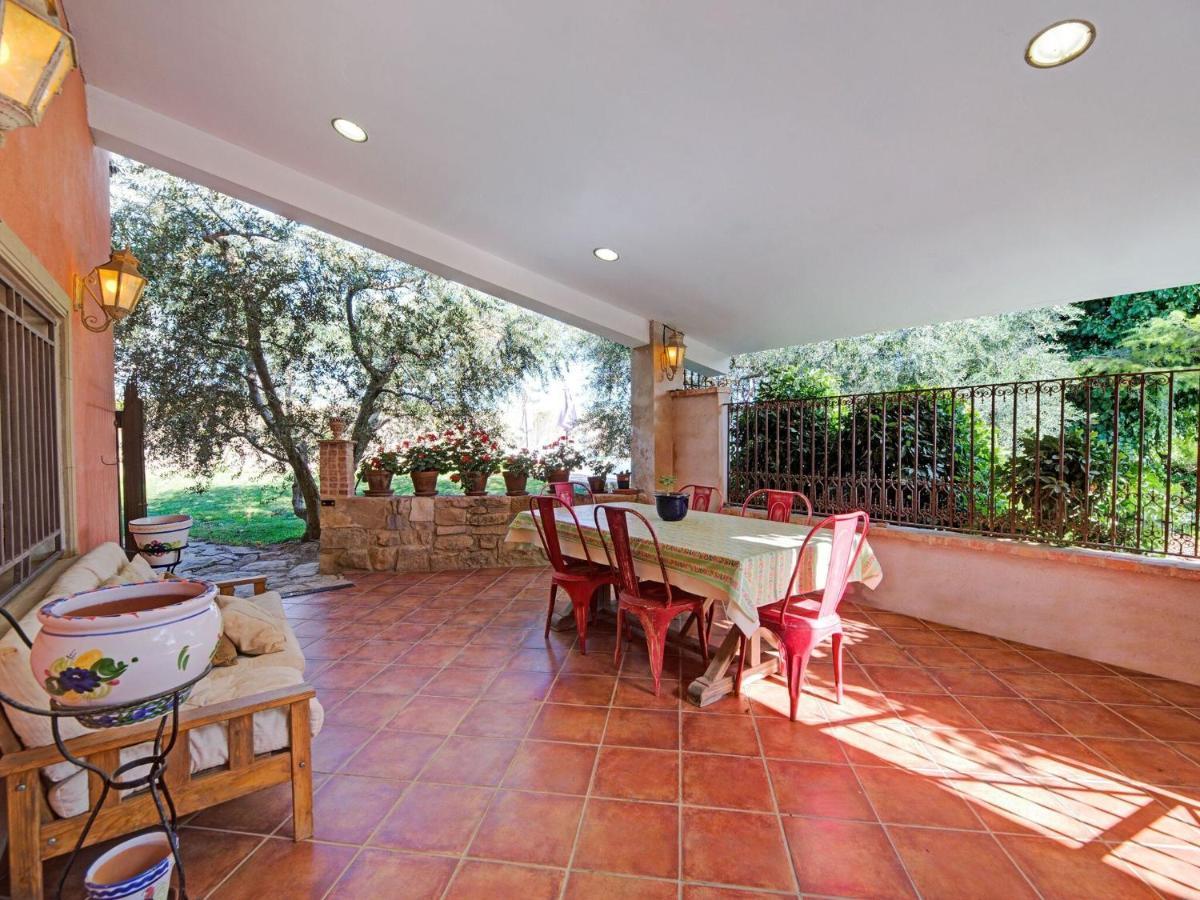 Lively Holiday Home In Fraga With Private Pool Zewnętrze zdjęcie