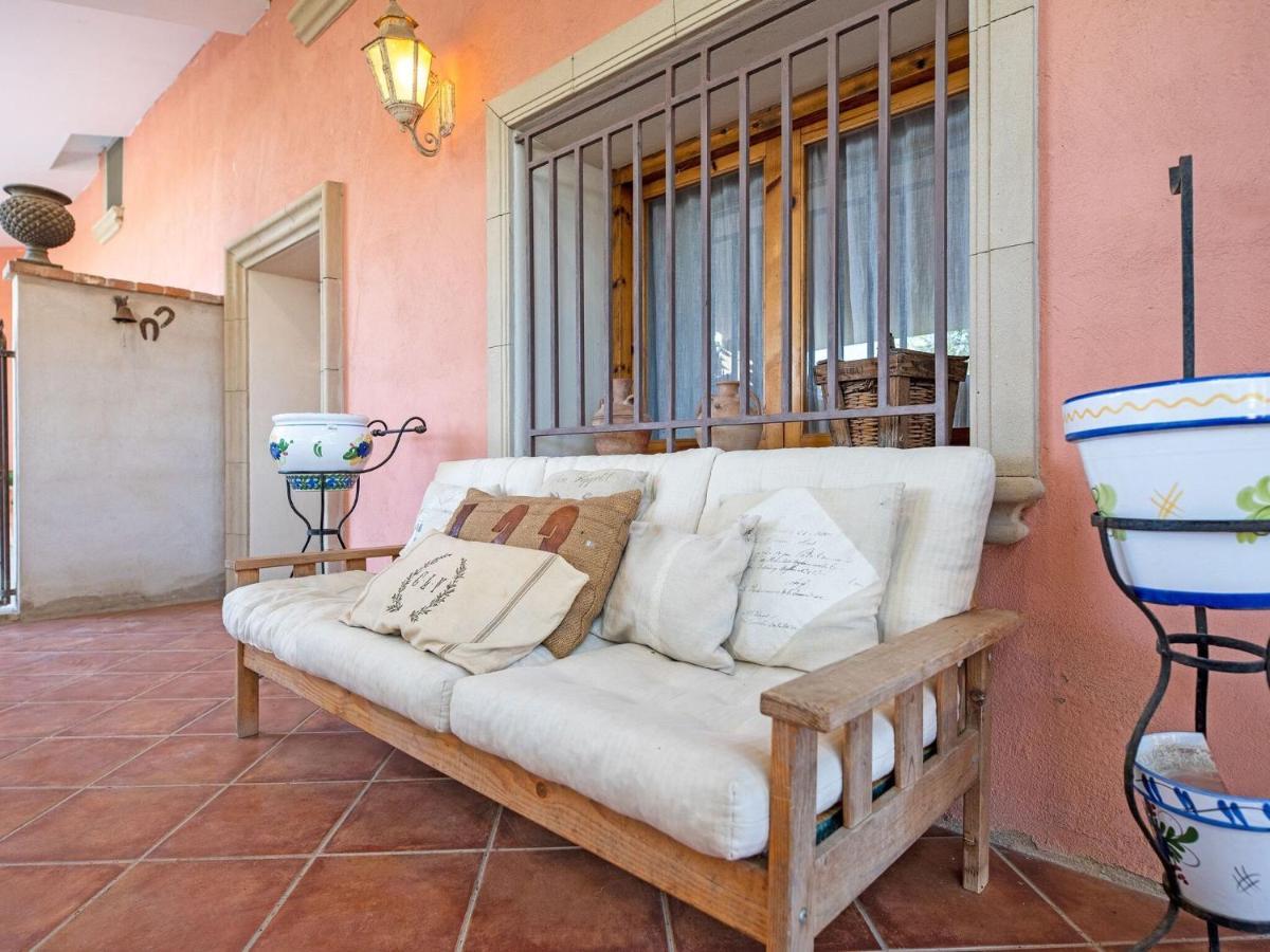 Lively Holiday Home In Fraga With Private Pool Zewnętrze zdjęcie