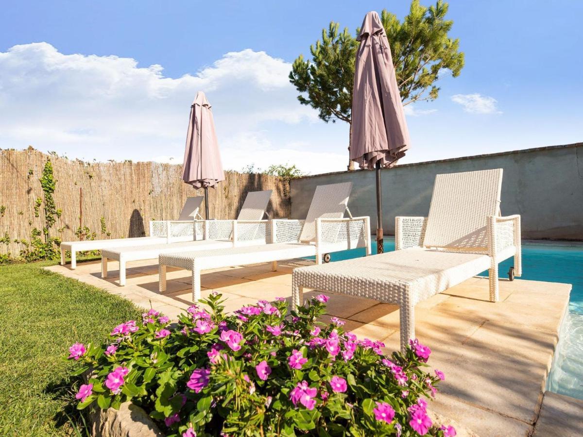 Lively Holiday Home In Fraga With Private Pool Zewnętrze zdjęcie